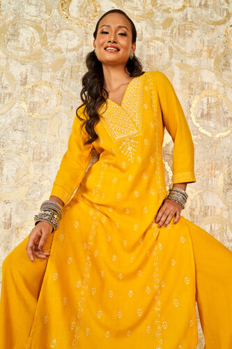 Panna embroidered kurta set, Yellow, image 4